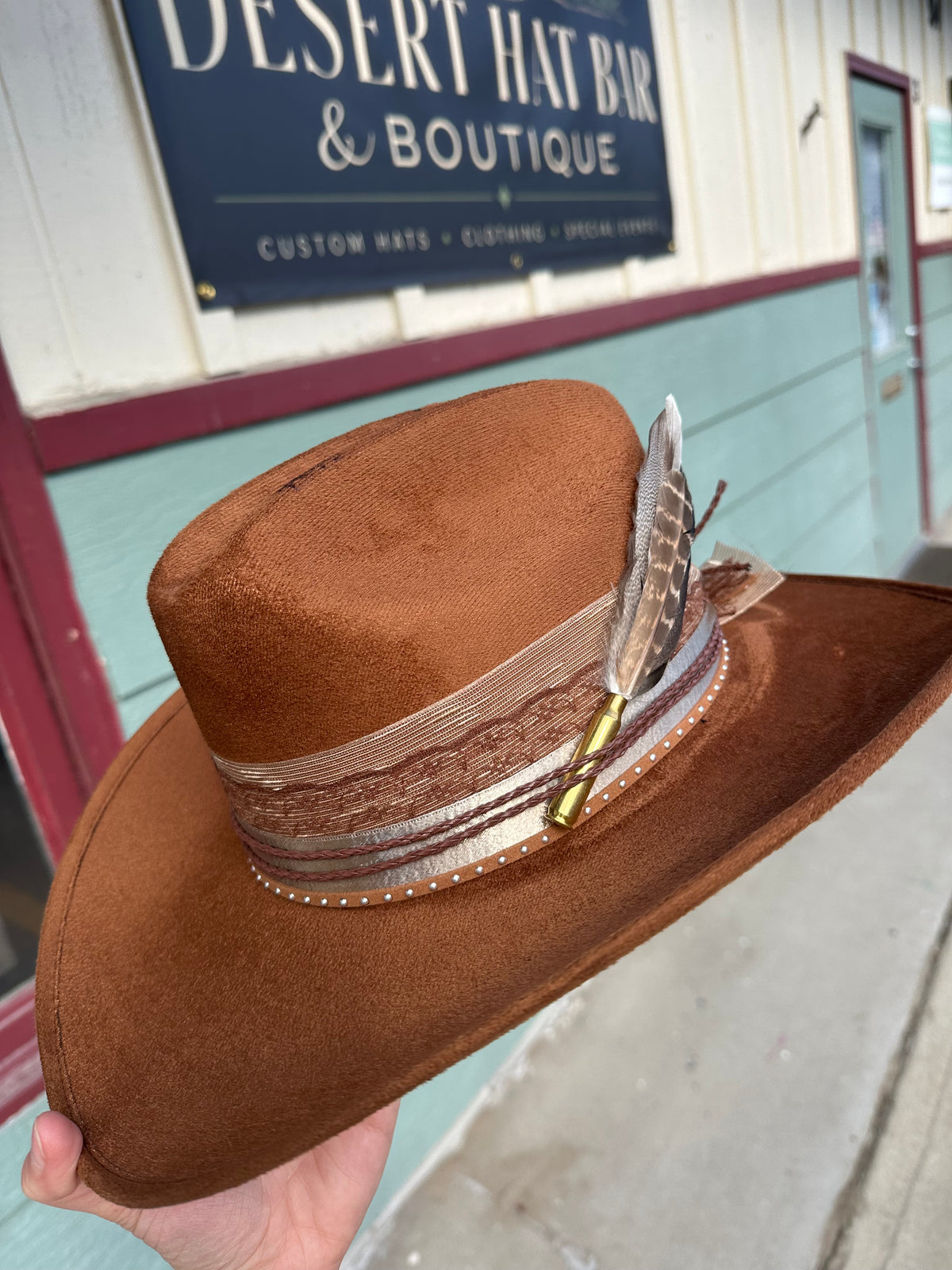 Golden Outlaw Cowgirl Suede Hat